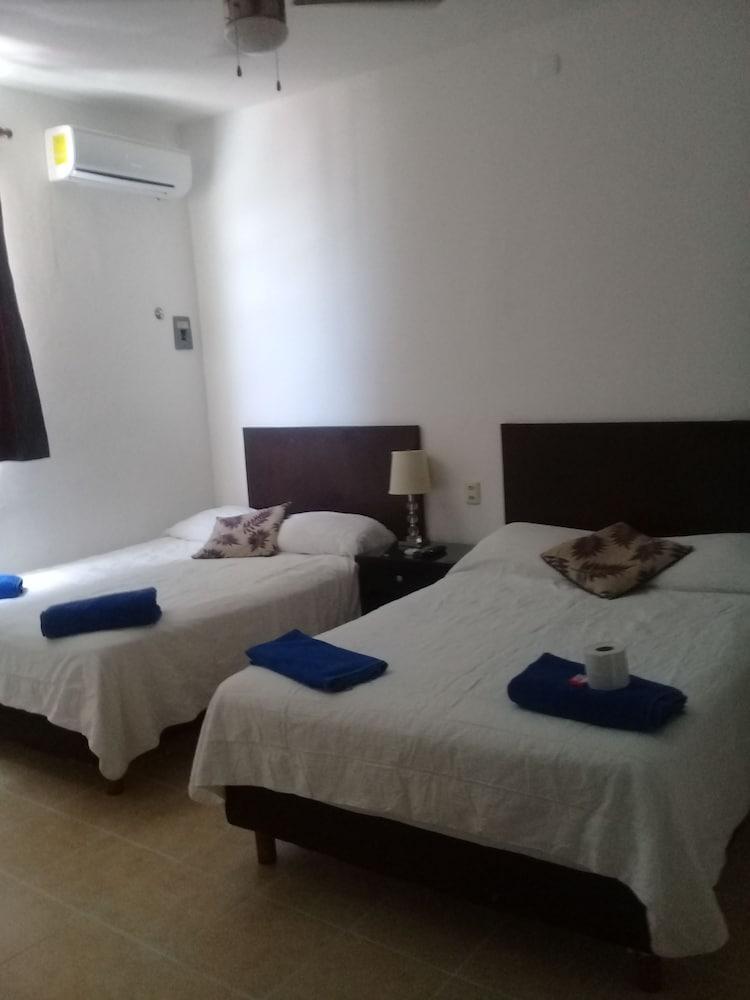 Hotel Villa Fontana Chetumal Extérieur photo