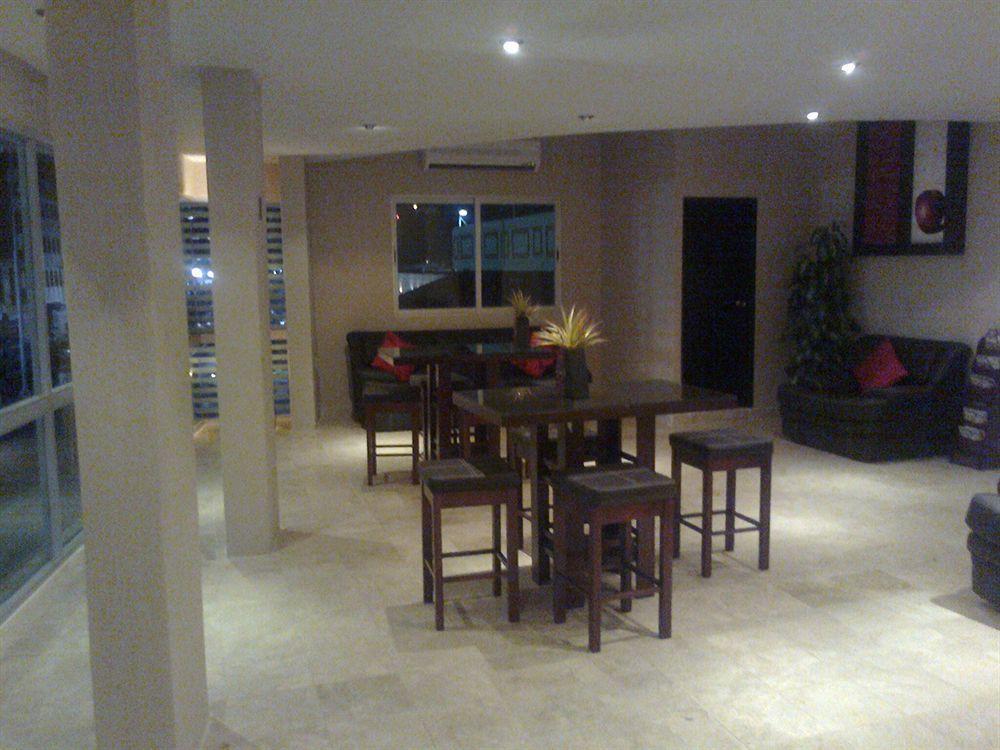 Hotel Villa Fontana Chetumal Extérieur photo