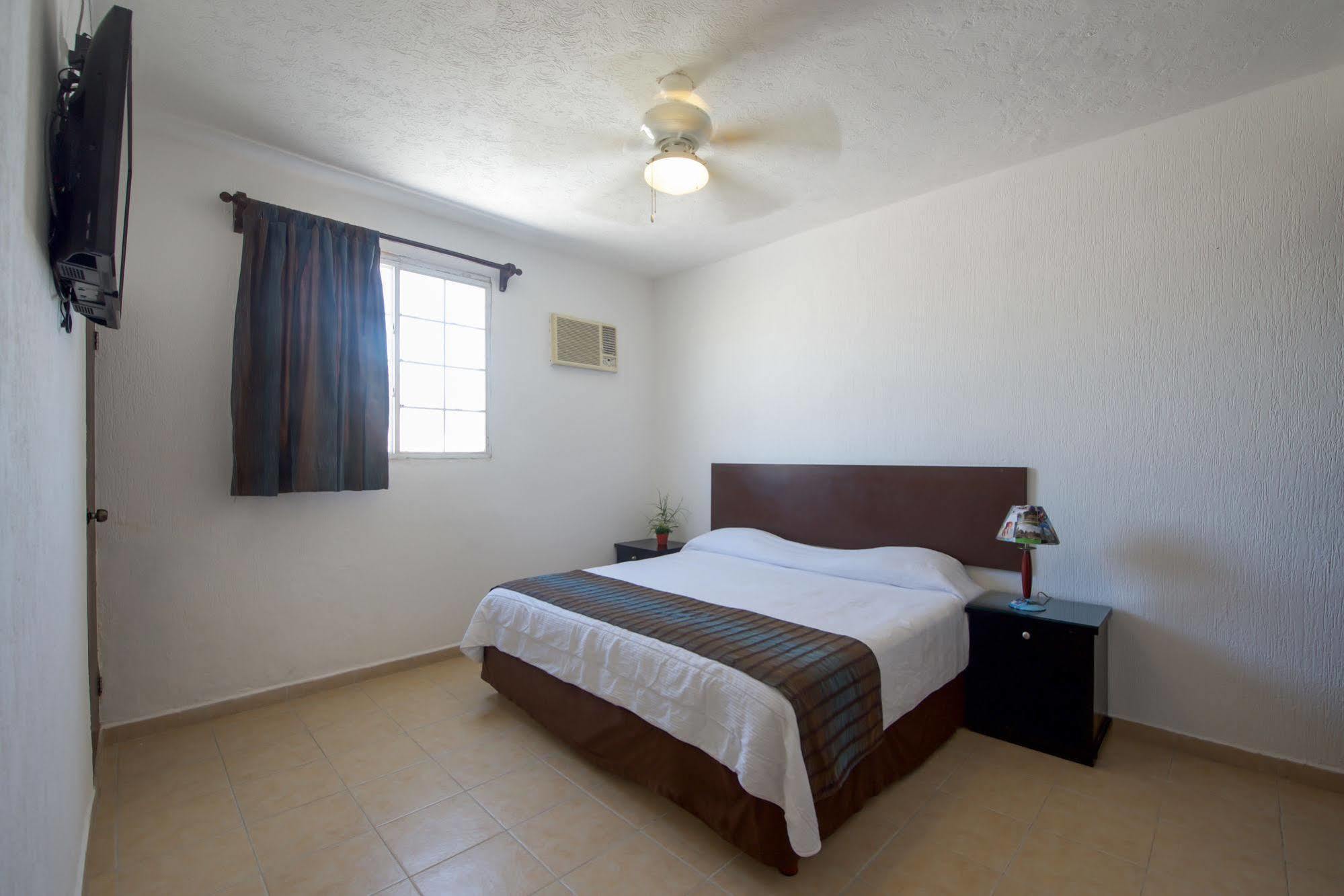 Hotel Villa Fontana Chetumal Extérieur photo