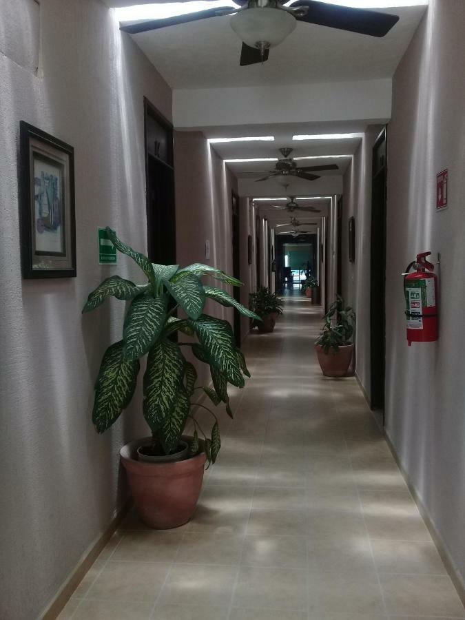 Hotel Villa Fontana Chetumal Extérieur photo